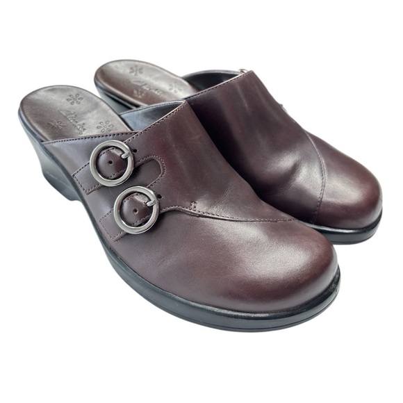 Clarks May Poppy Clog Size 6 Wedge Heel Mule Slip On Comfort Shoe Burgundy  NEW! - Picture 3 of 10